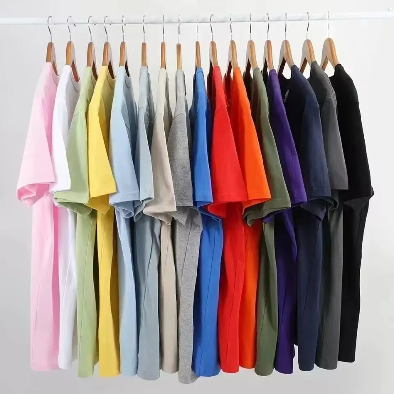 T-shirt girocollo da uomo con  - Badminton Wallpaper recensione e prezzo